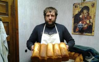 मास्को के मैट्रन की मठवासी रोटी